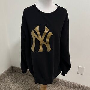 🧁 Stitches NY Sweatshirt